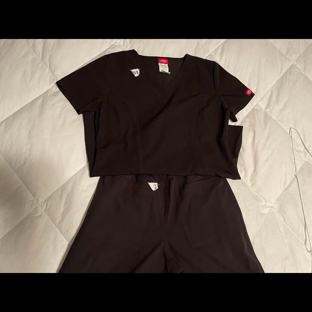 New Dickies Scrub Set Small